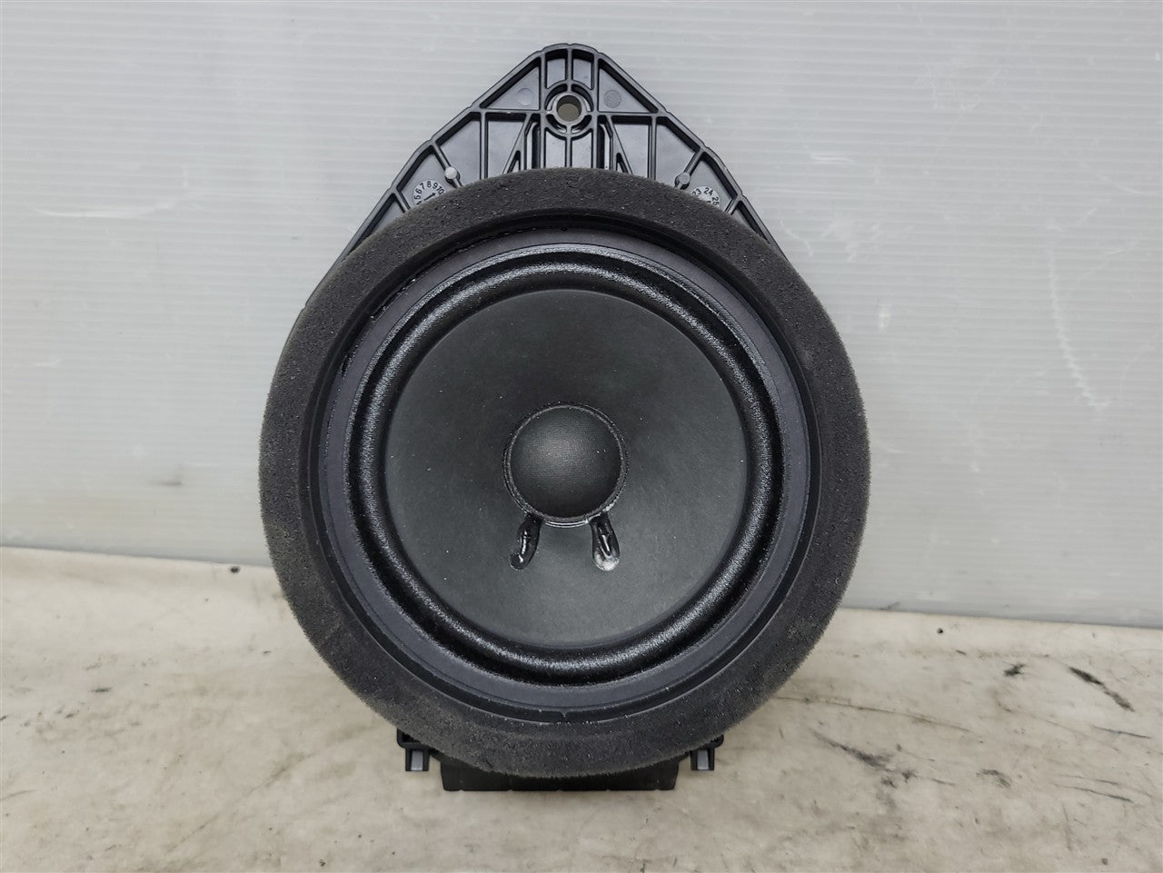 2023 SIERRA150 REAR DOOR BOSE SPEAKER 86779189 34356 - image 1