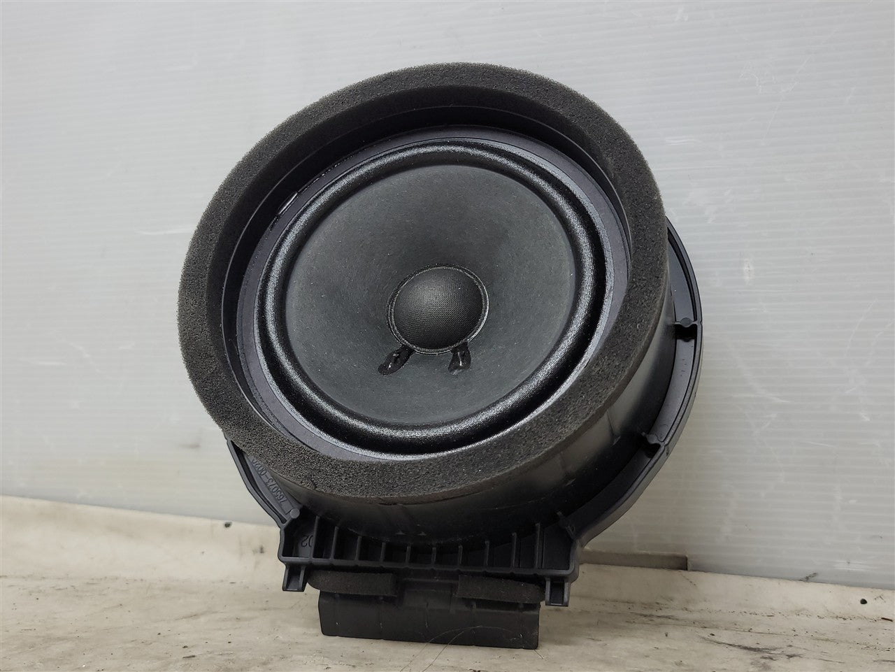 2023 SIERRA150 REAR DOOR BOSE SPEAKER 86779189 34356 - image 5