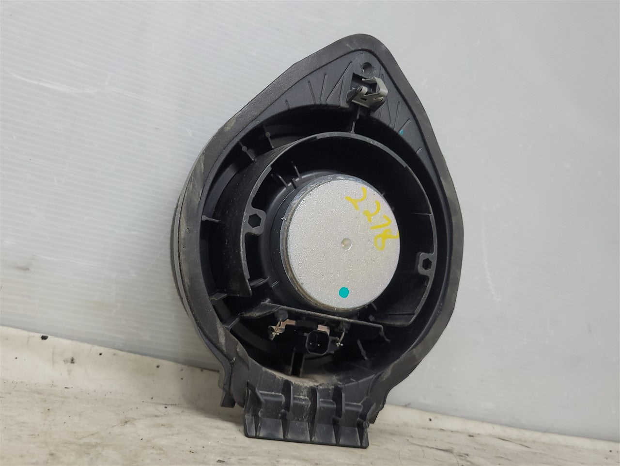 2023 SIERRA150 REAR DOOR BOSE SPEAKER 86779189 34356 - image 8