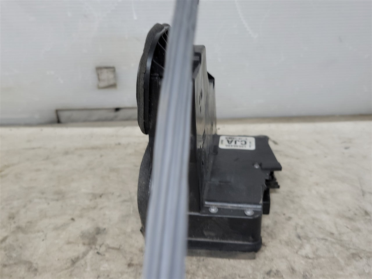 2023 SIERRA150 FRONT RH DOOR LATCH 13528335 34357 - image 5