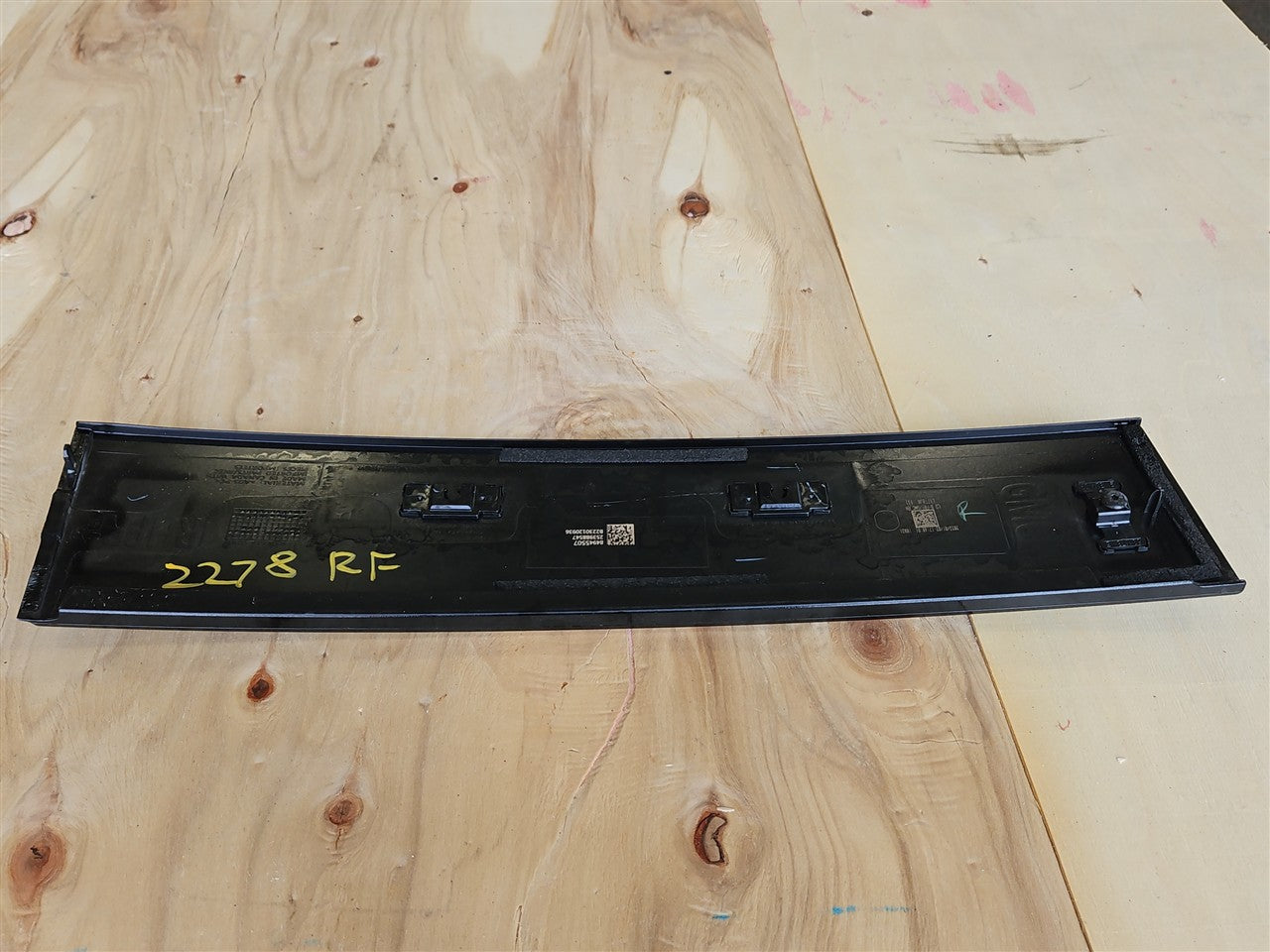2023 SIERRA150 FRONT RH DOOR REAR APPLIQUE 84945507 34358 - image 9