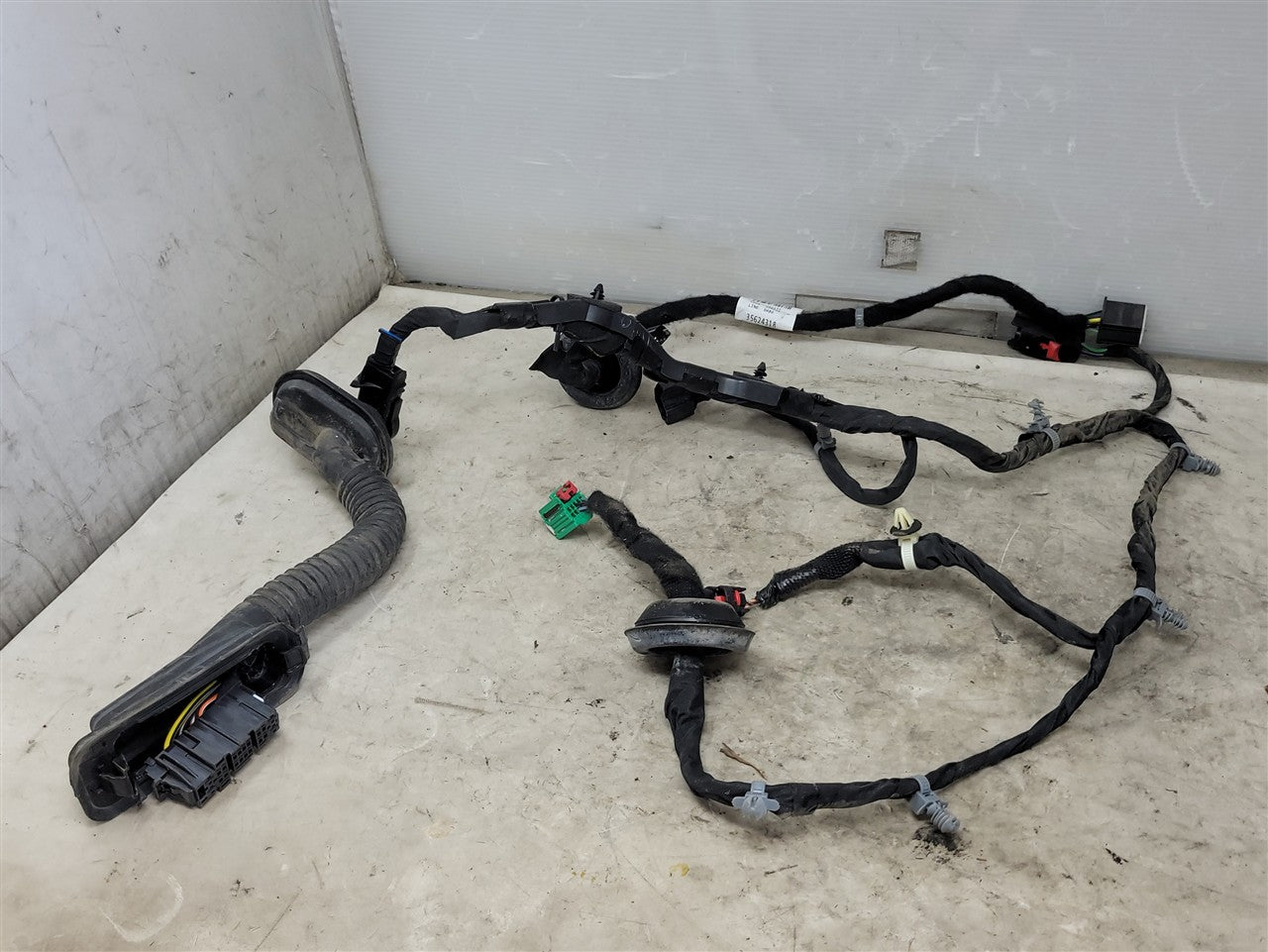 2023 SIERRA150 RH REAR DOOR WIRE HARNESS 86790152 34359 - image 1