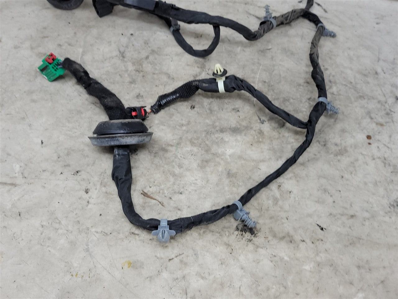 2023 SIERRA150 RH REAR DOOR WIRE HARNESS 86790152 34359 - image 8