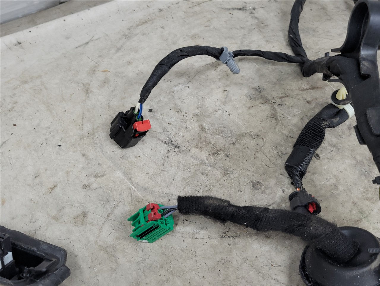2023 SIERRA150 RH REAR DOOR WIRE HARNESS 86790152 34359 - image 11