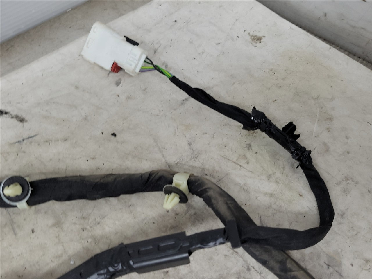 2023 SIERRA150 RH FRONT DOOR WIRING 86789939 34360 - image 3