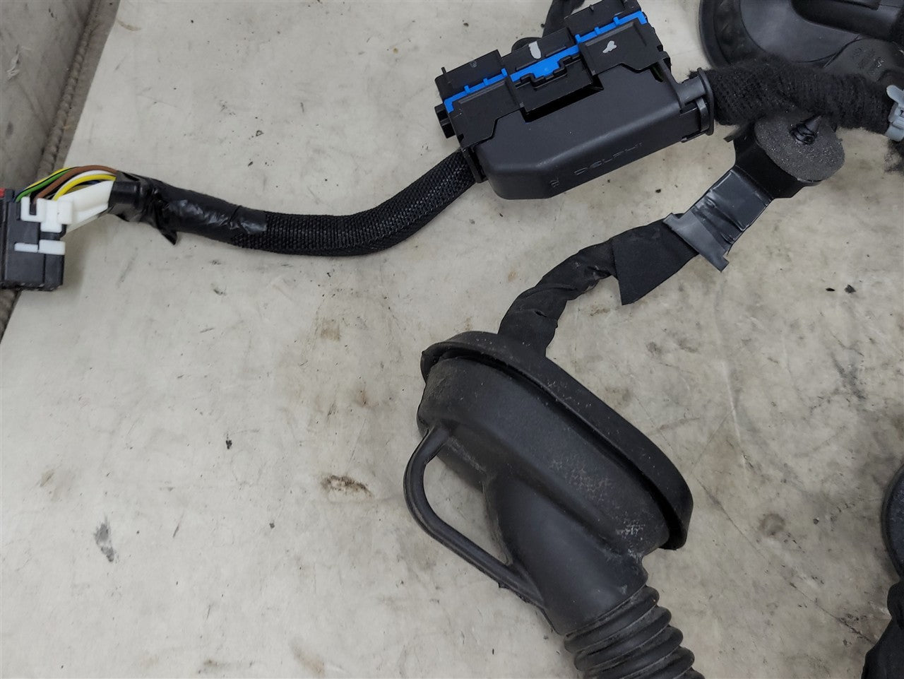 2023 SIERRA150 RH FRONT DOOR WIRING 86789939 34360 - image 6