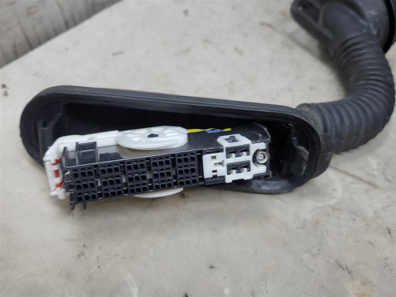 2023 SIERRA150 RH FRONT DOOR WIRING 86789939 34360 - image 7