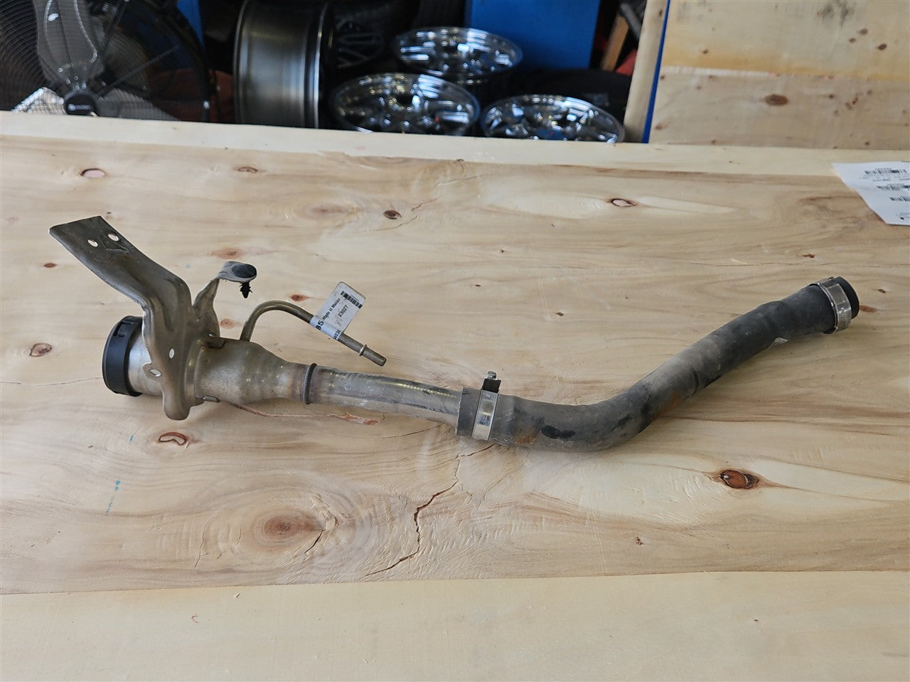 2023 SIERRA150 GAS TANK FUEL FILLER NECK 84868026 34364 - image 3