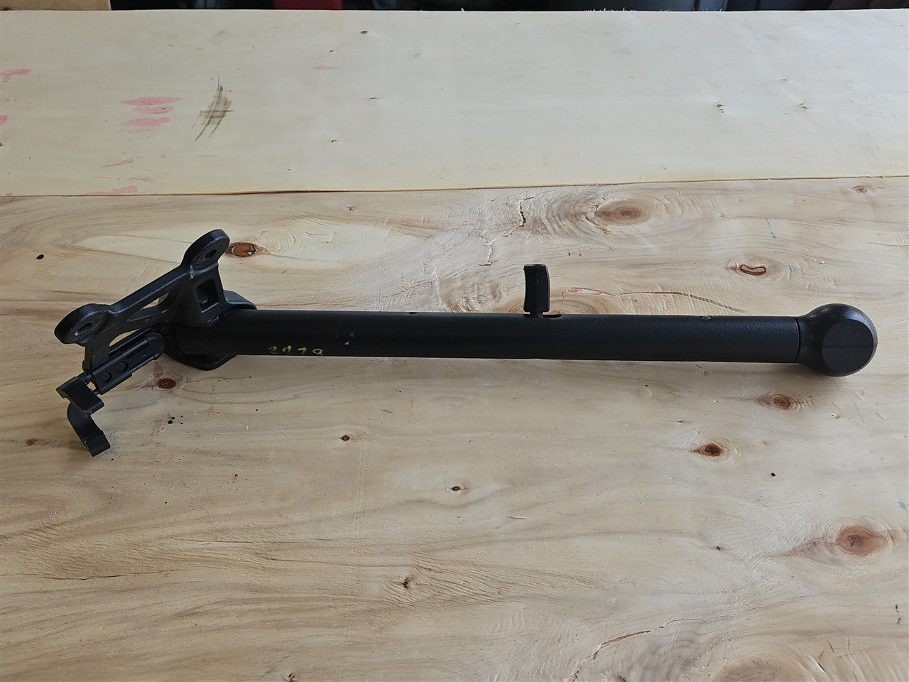 2023 SIERRA150 AUXILIARY TAILGATE STEP ASSIST HANDL 34365 - image 1