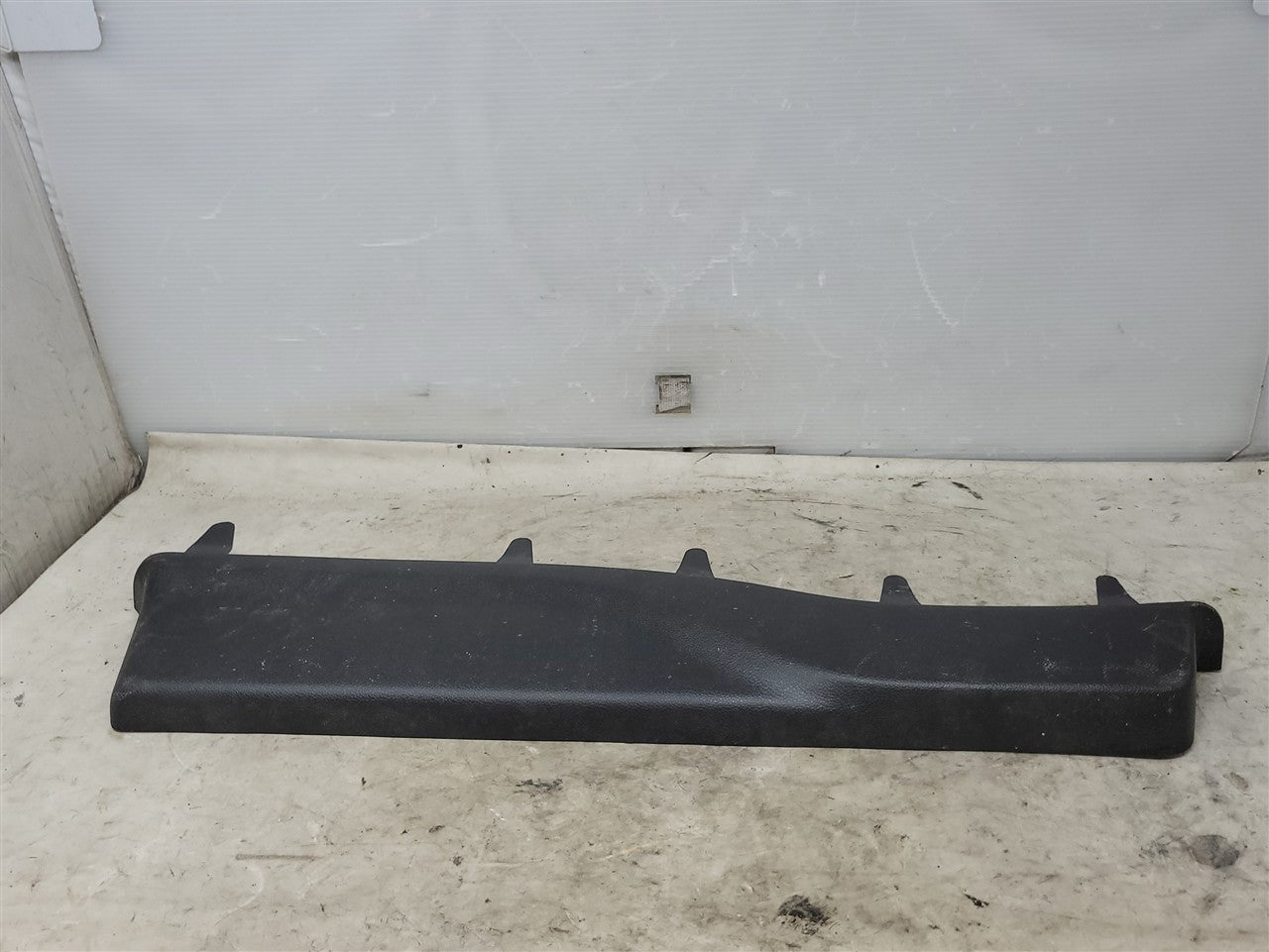 2023 SIERRA150 RH SEAT TRACK TRIM COVER 84249721 34367 - image 6