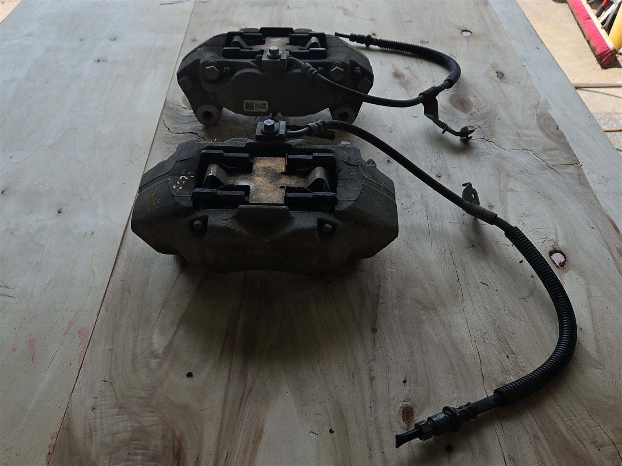 2023 SIERRA150 FRONT CALIPERS PAIR LH RH 35K MILES 34370 - image 4