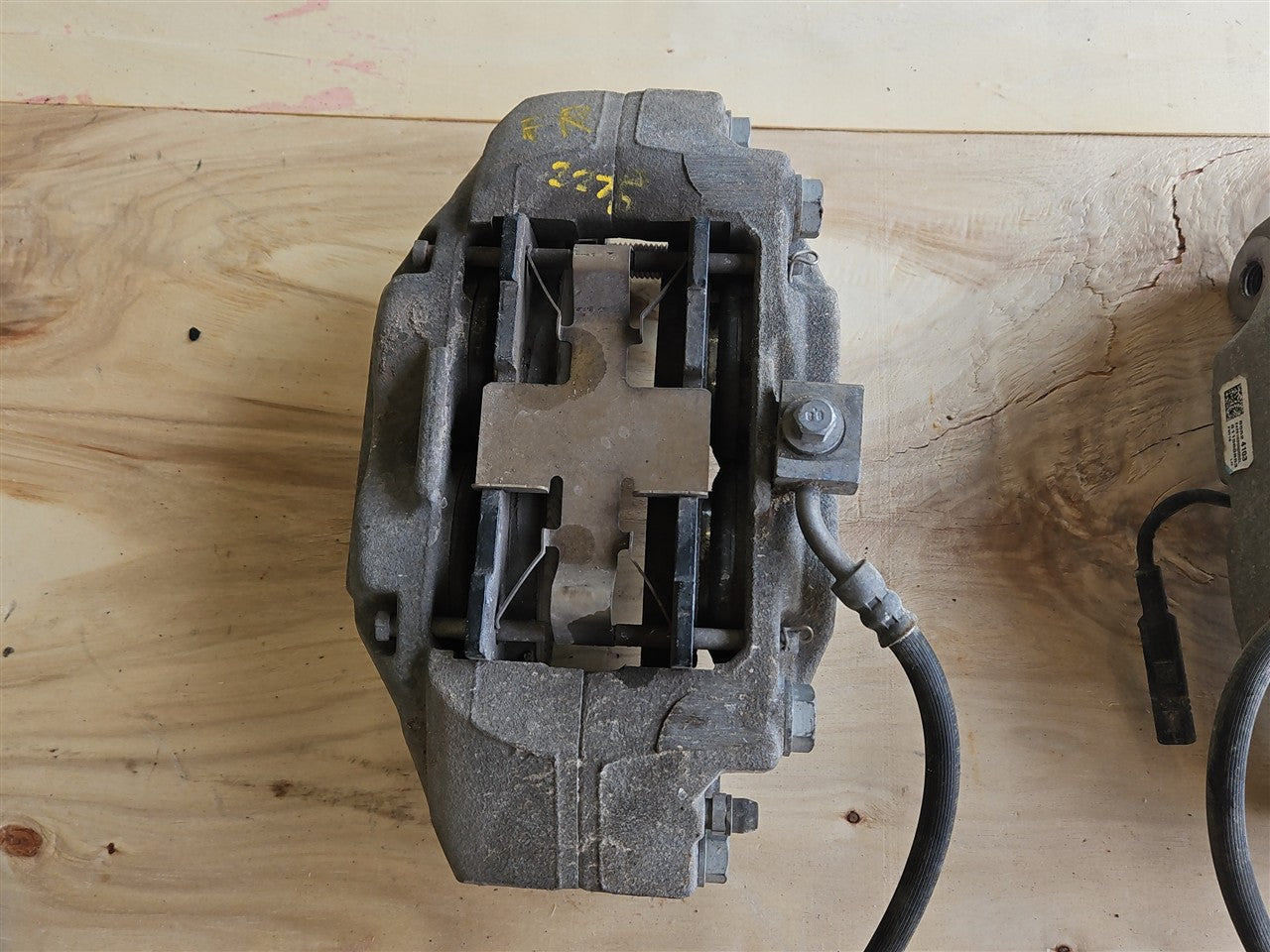2023 SIERRA150 FRONT CALIPERS PAIR LH RH 35K MILES 34370 - image 6