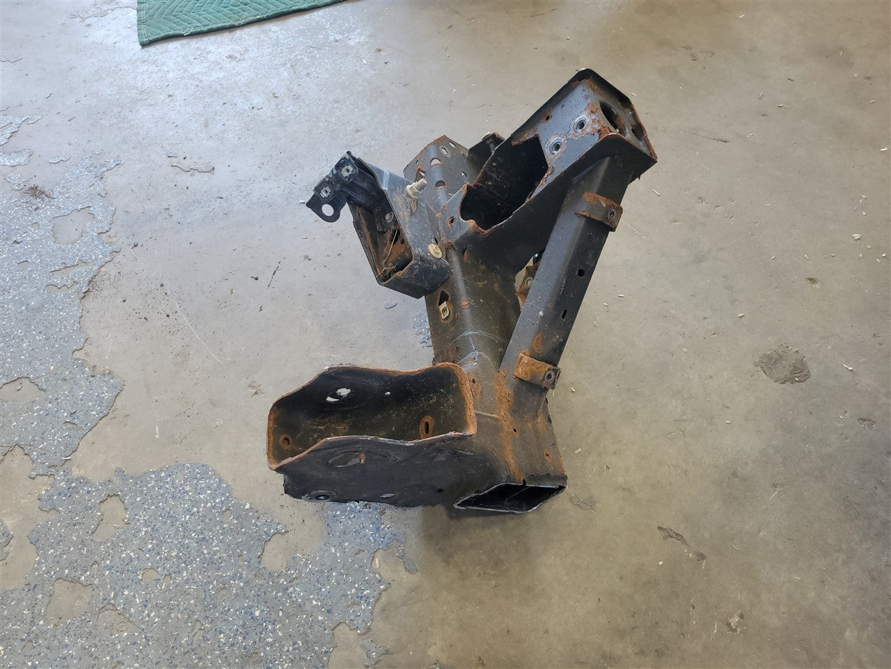 2023 SIERRA FRONT LH FRAME HORN CUT ONLY 34373 - image 11