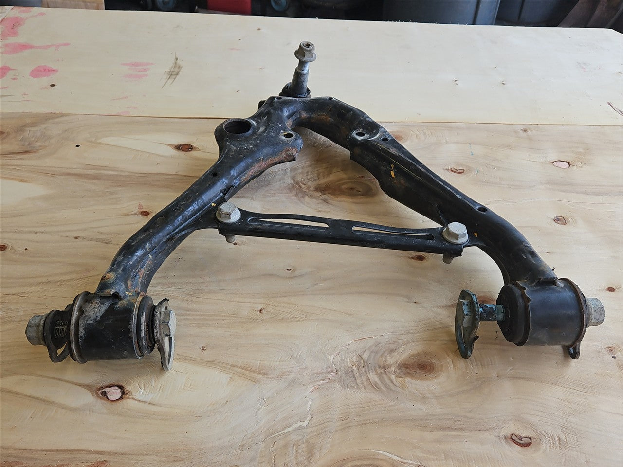 2023 SIERRA150 OEM RH FRONT LOWER CONTROL ARM 35K 34374 - image 1