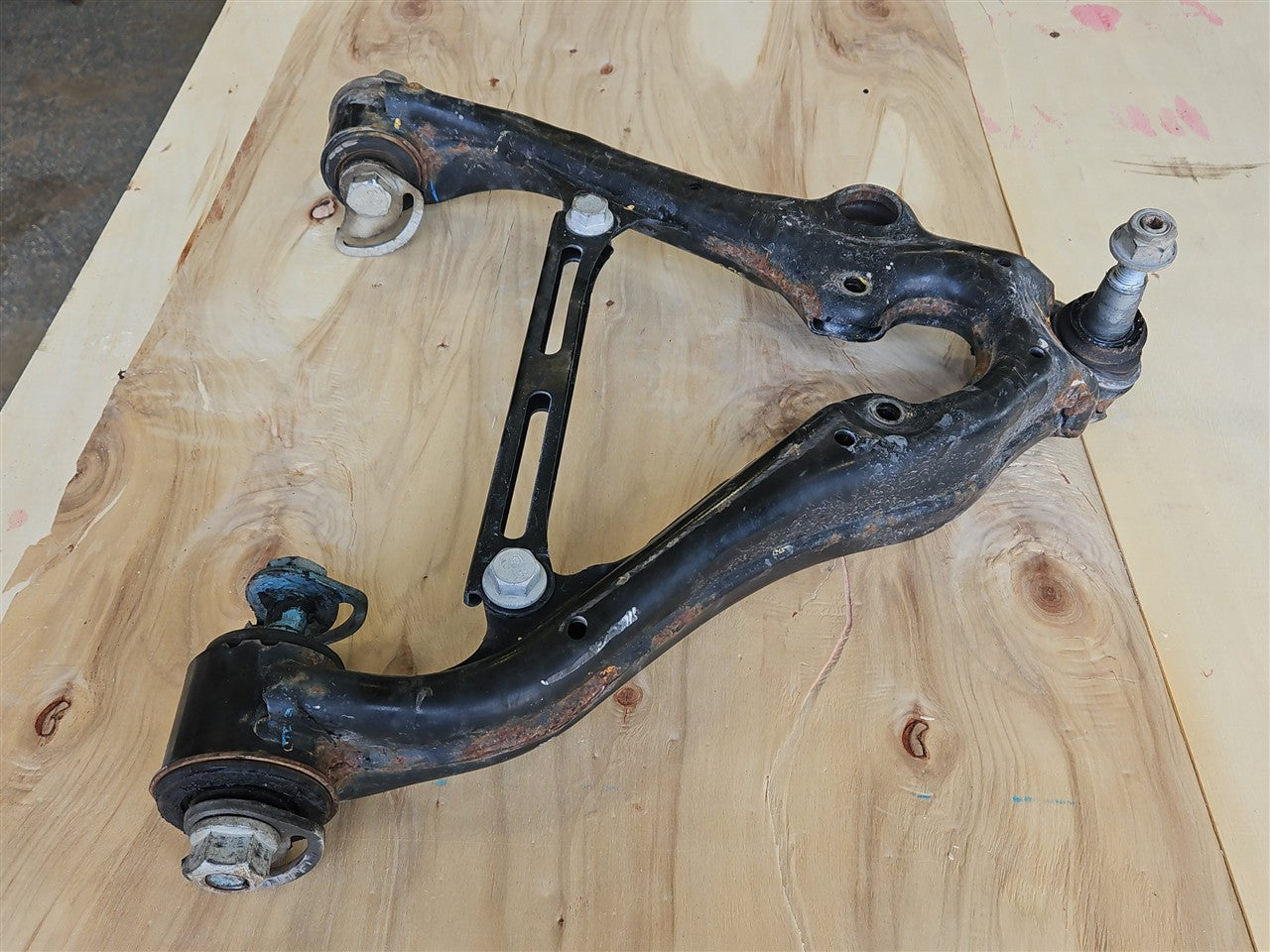 2023 SIERRA150 OEM RH FRONT LOWER CONTROL ARM 35K 34374 - image 4