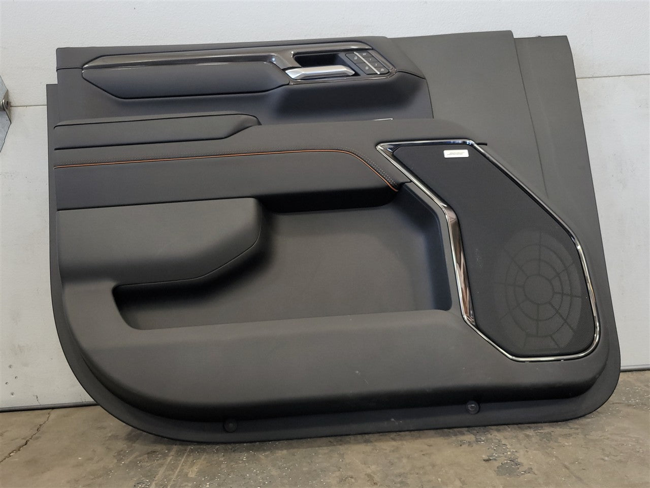 2023 SIERRA150 FRONT LH DRIVER AT4 DOOR PANEL TRIM 34386 - image 6