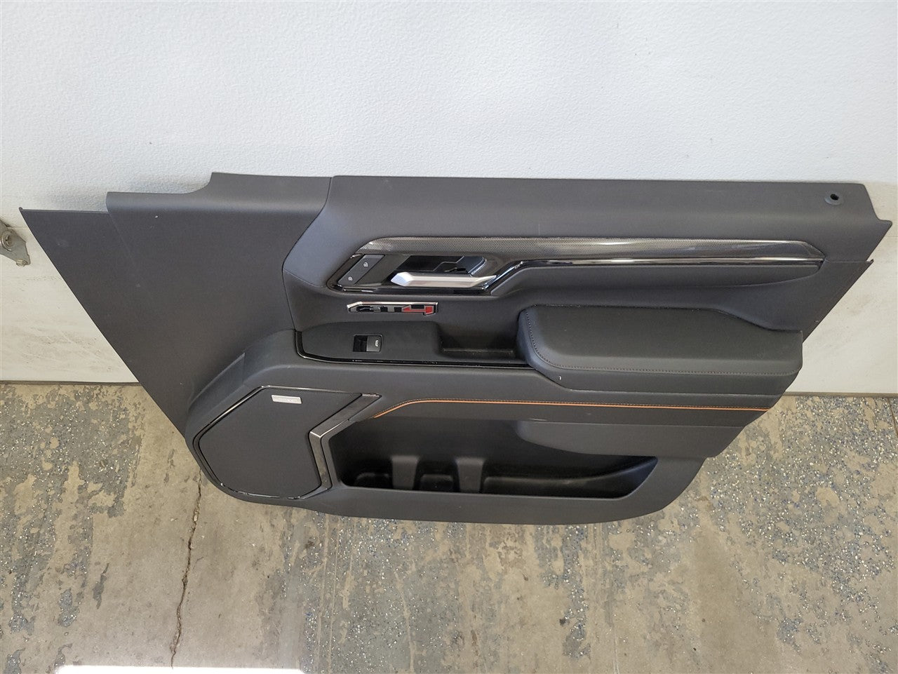2023 SIERRA150 FRONT RH PASSENGER AT4 DOOR PANEL TRIM 34387 - image 4