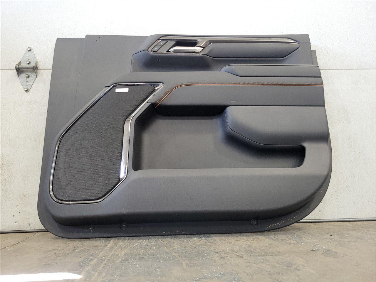 2023 SIERRA150 FRONT RH PASSENGER AT4 DOOR PANEL TRIM 34387 - image 5