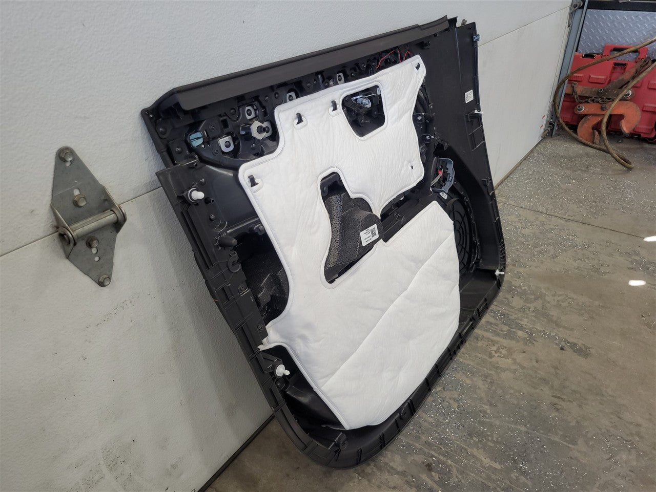 2023 SIERRA150 FRONT RH PASSENGER AT4 DOOR PANEL TRIM 34387 - image 8