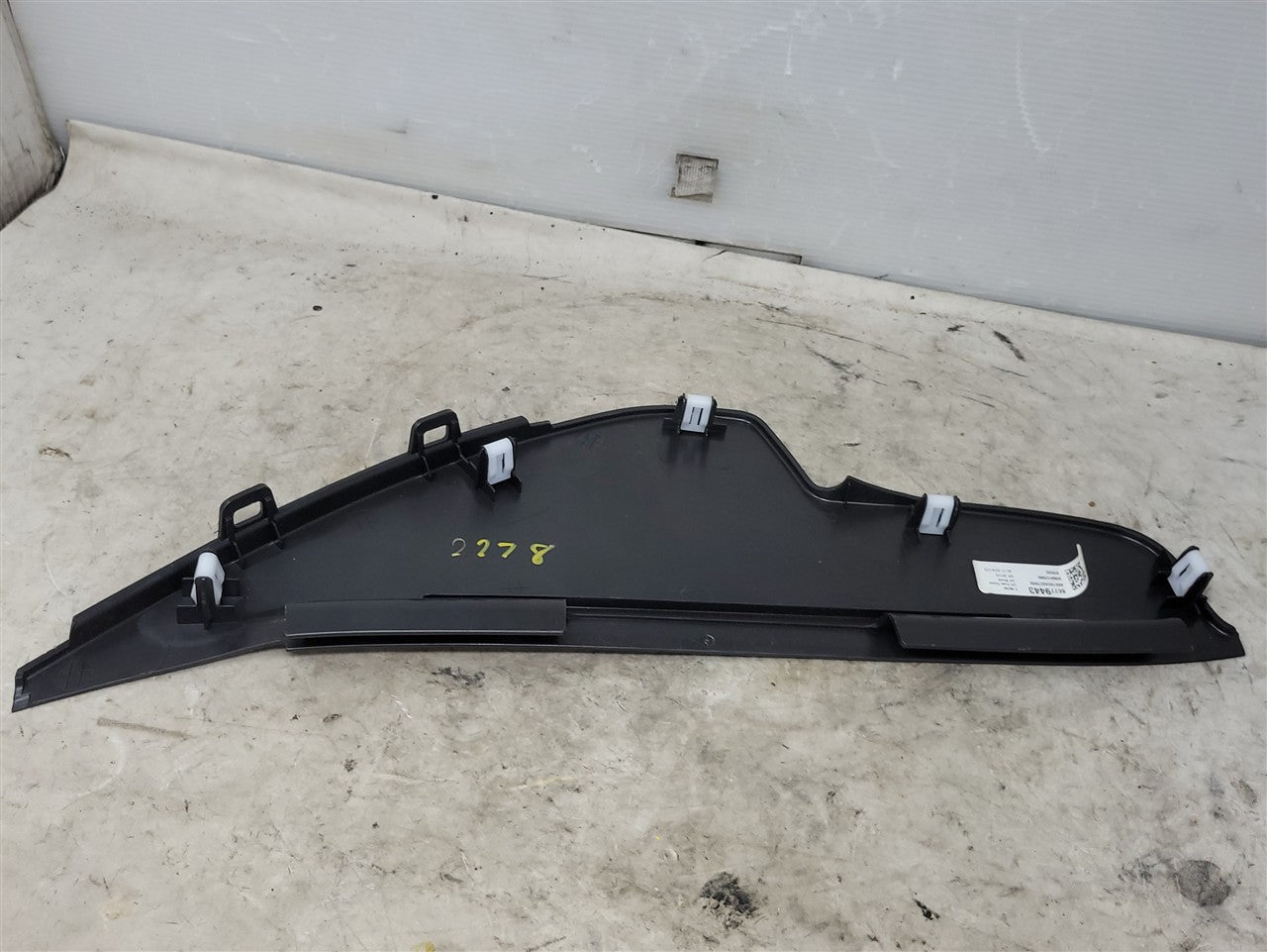 2023 SIERRA150 LH DASH END CAP FUSE COVER 86779443 34388 - image 4