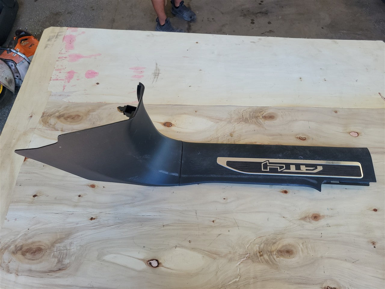 2023 SIERRA REAR RH PASSENGER AT4 DOOR PANEL TRIM 34389 - image 9