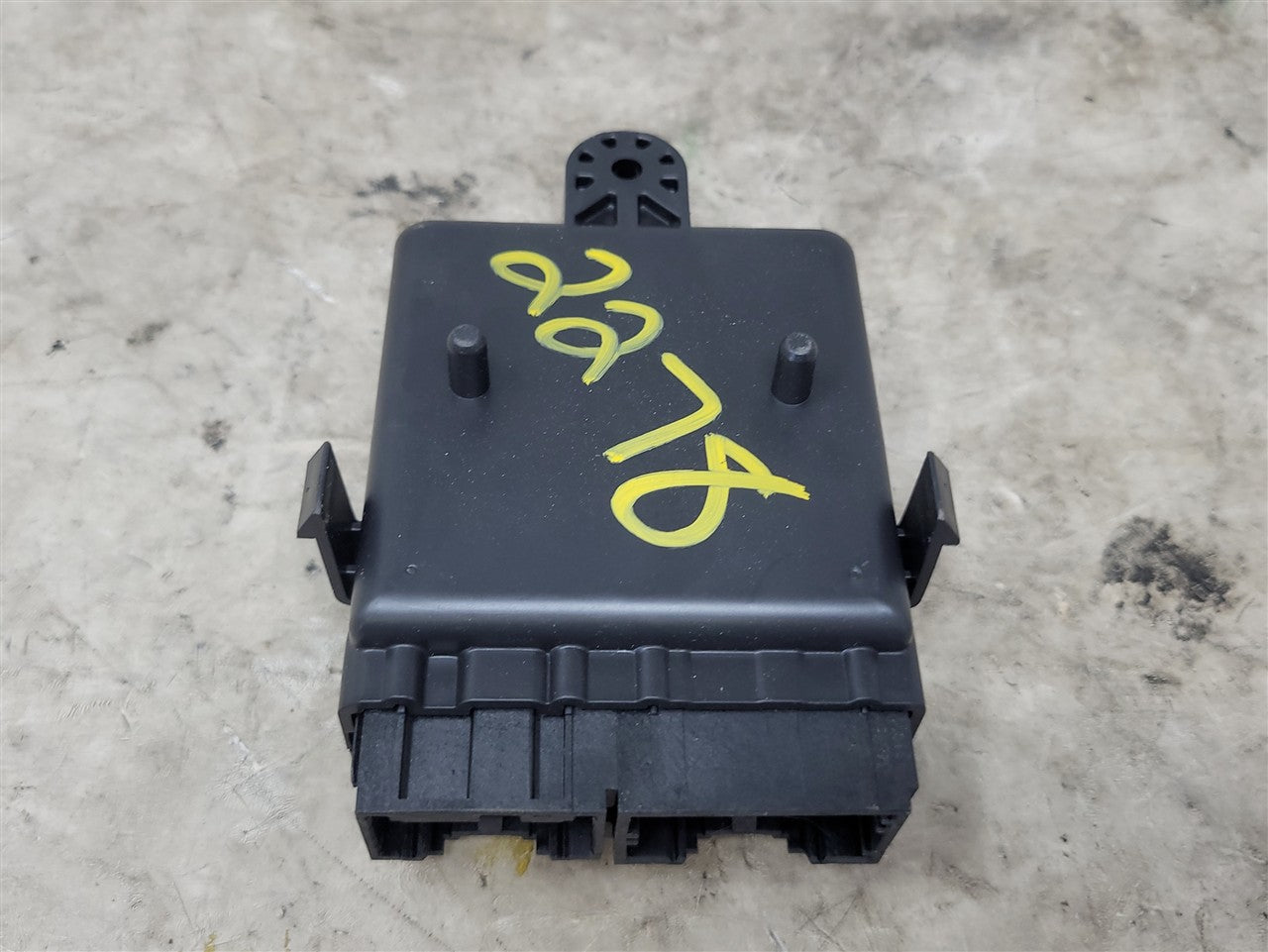 2023 SIERRA150 REAR SEAT HEAT MODULE 85608070 34390 - image 6