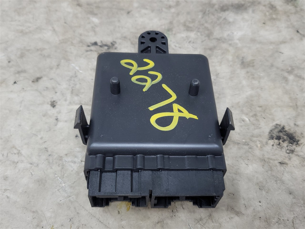 2023 SIERRA150 REAR SEAT HEAT MODULE 85608070 34390 - image 7