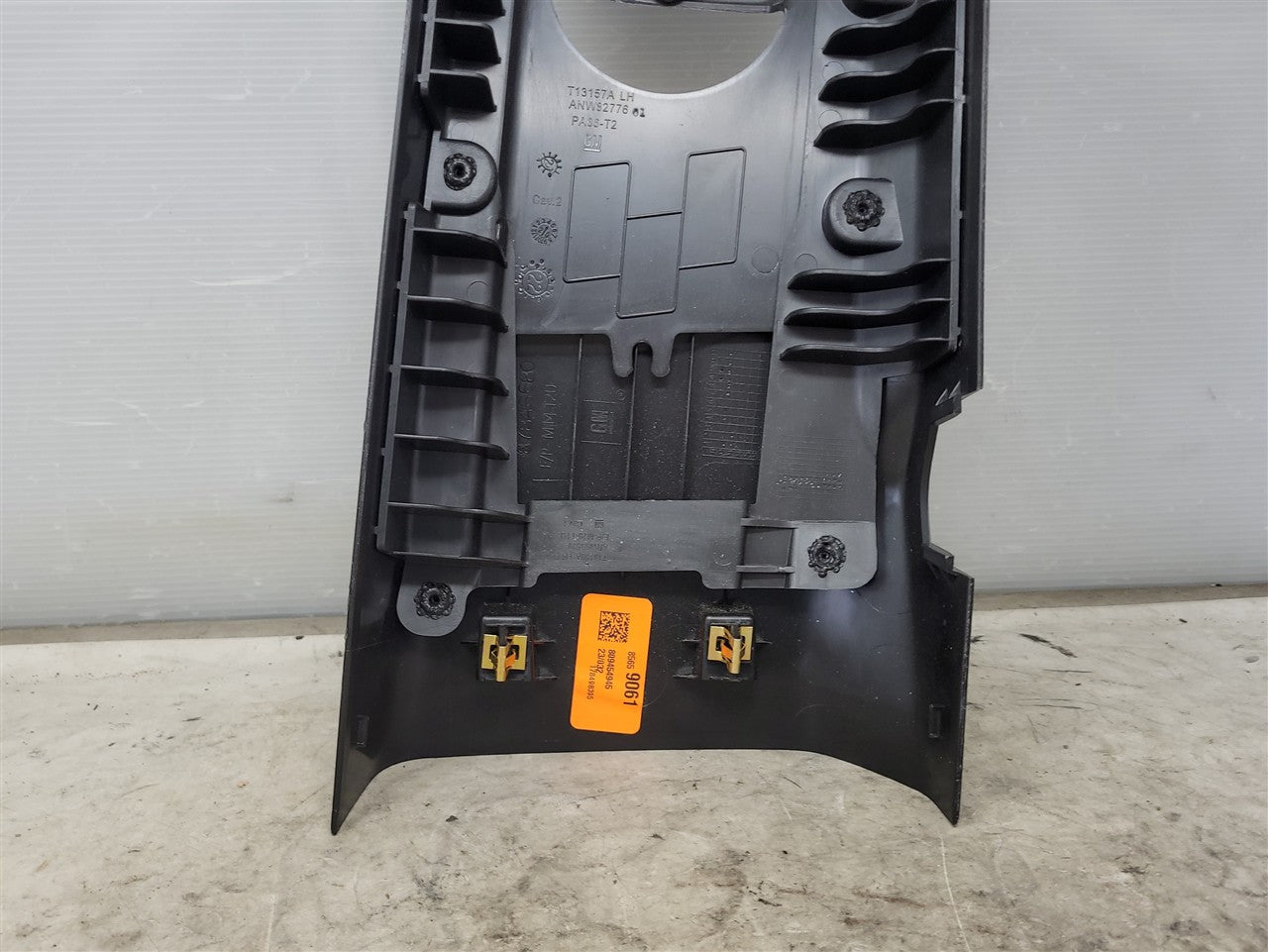 2023 SIERRA150 LH DRIVER UPPER B PILLAR BLACK WITH SEAT BELT ADJUSTER 34391 - image 11