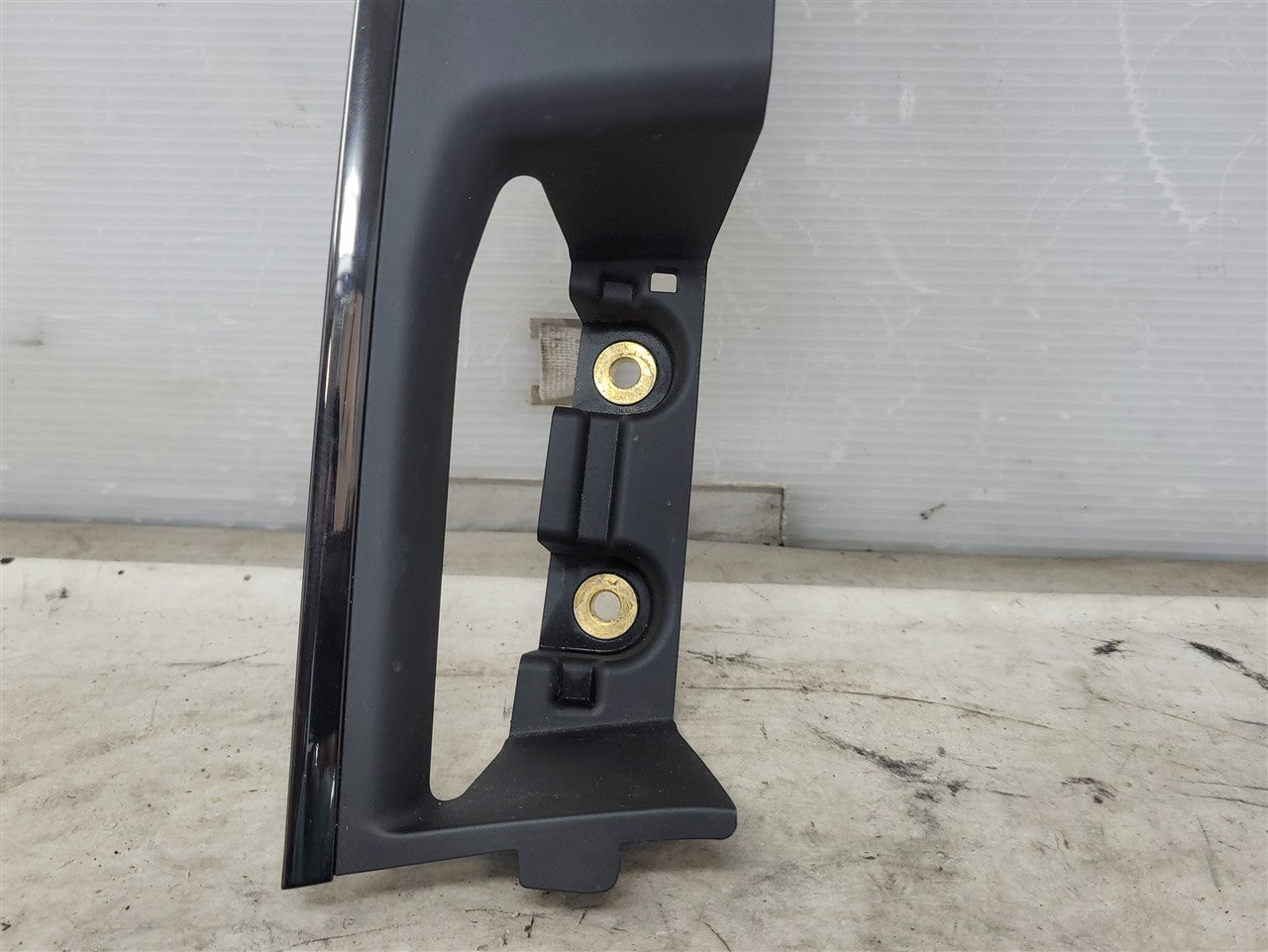 2023 SIERRA150 RH PASSENGER REAR WINDOW SWITCH & TRIM 34394 - image 4