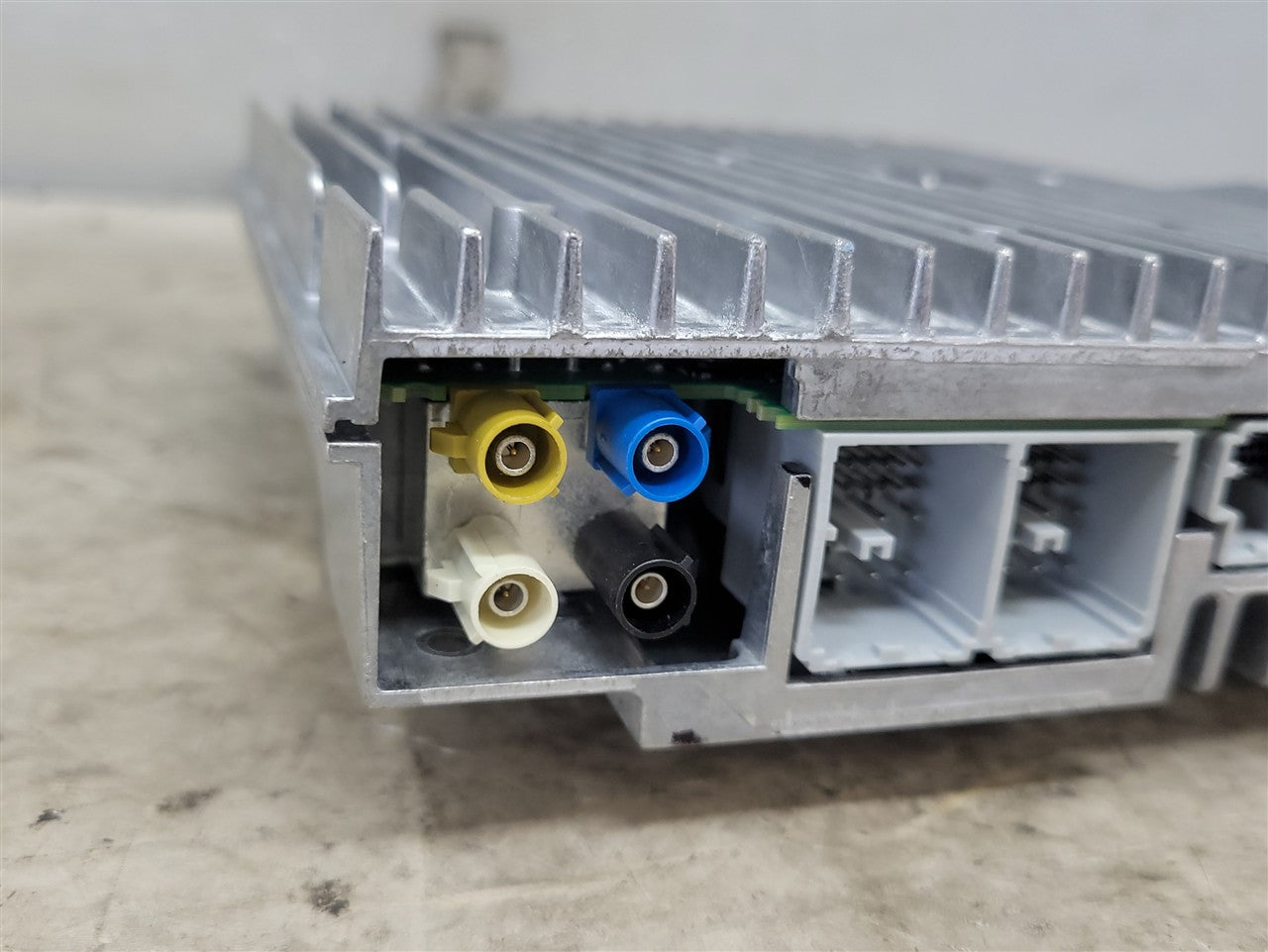 2023 SIERRA150 RADIO RECEIVER MODULE IOK 85604189 34395 - image 8
