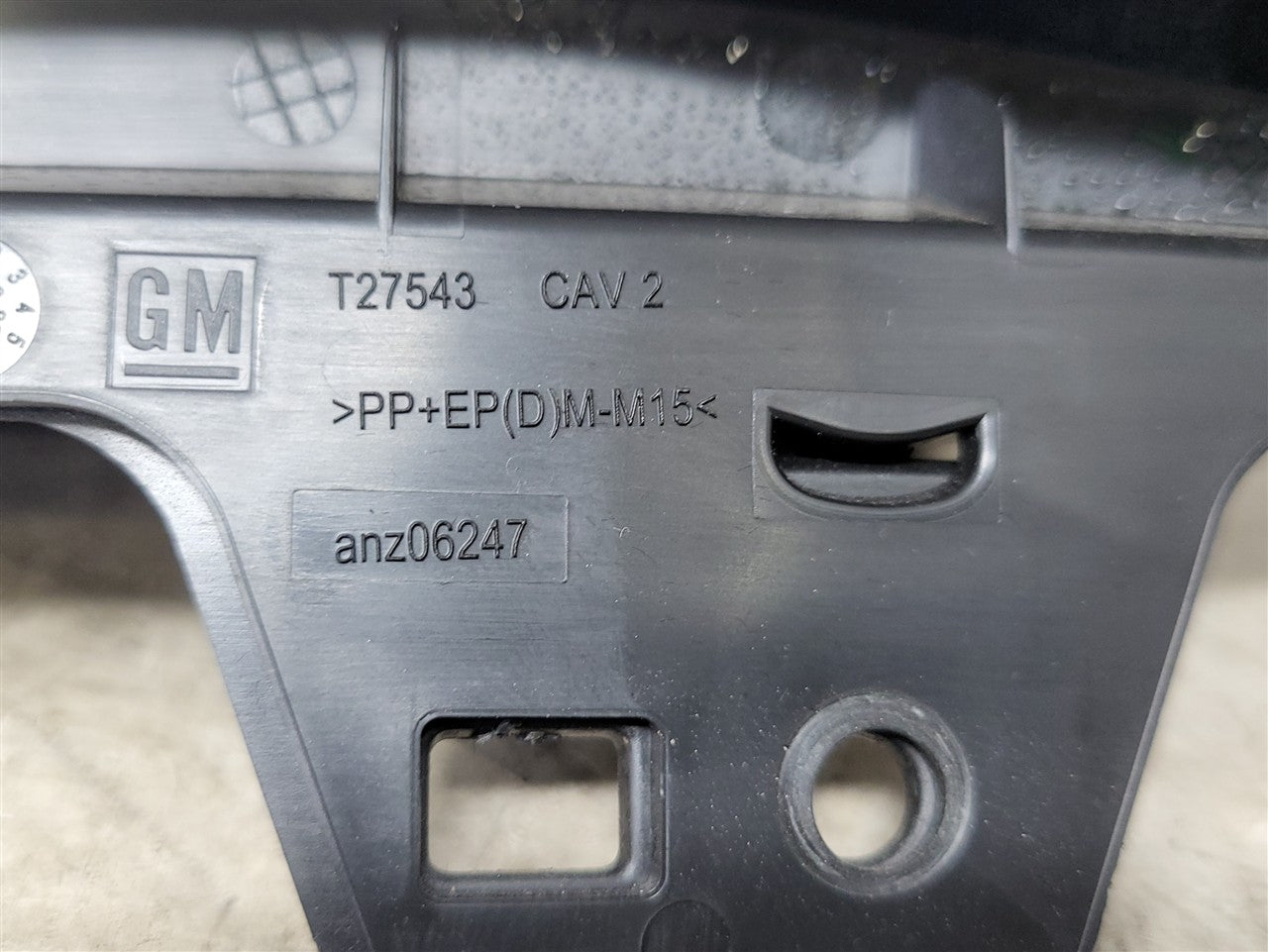 2023 SIERRA150 UPPER GLOVE BOX BLACK 85610051 34396 - image 7