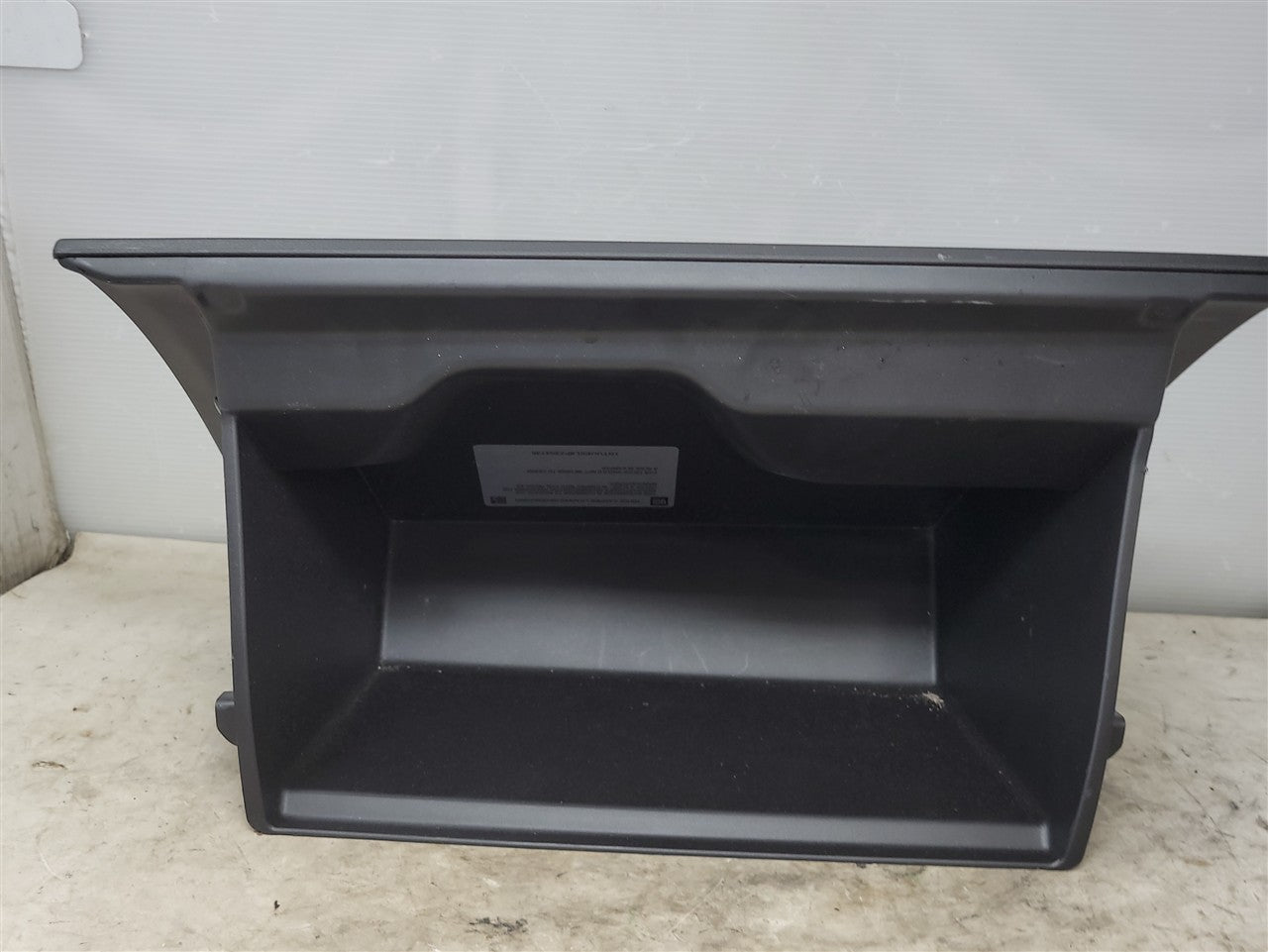 2023 SIERRA150 LOWER GLOVE BOX DOOR BLACK 34397 - image 5