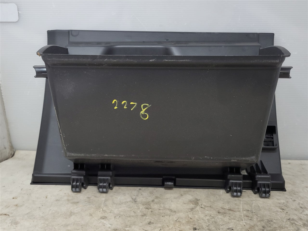 2023 SIERRA150 LOWER GLOVE BOX DOOR BLACK 34397 - image 7