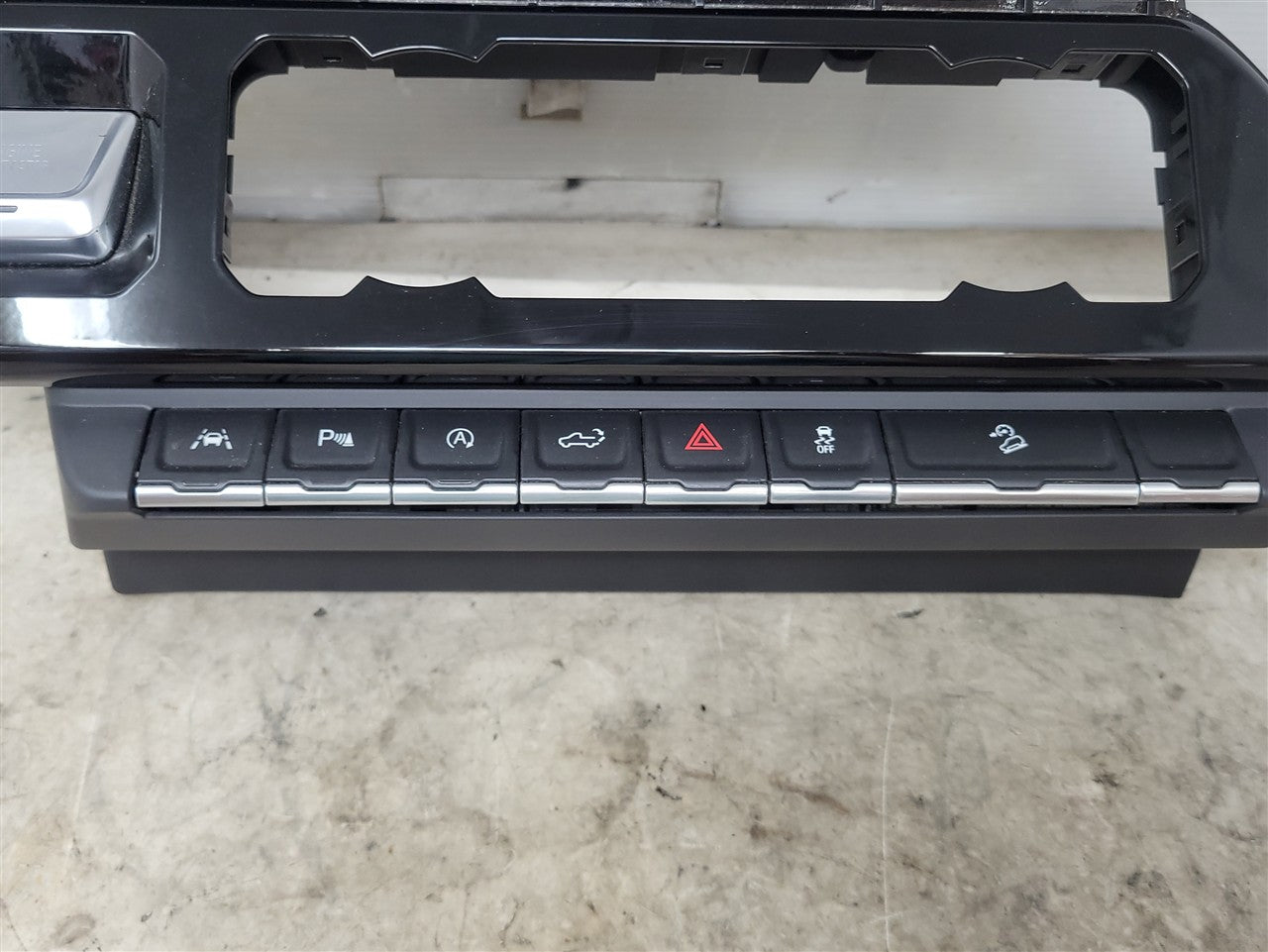 2023 SIERRA150 13.4 RADIO DISPLAY 85601704 86789923 34404 - image 6
