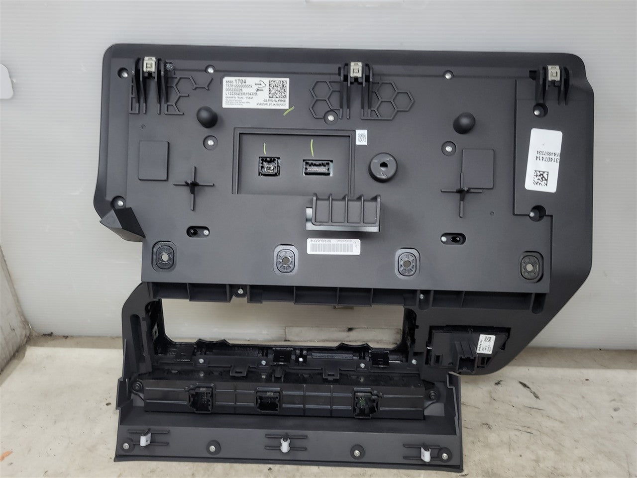 2023 SIERRA150 13.4 RADIO DISPLAY 85601704 86789923 34404 - image 11