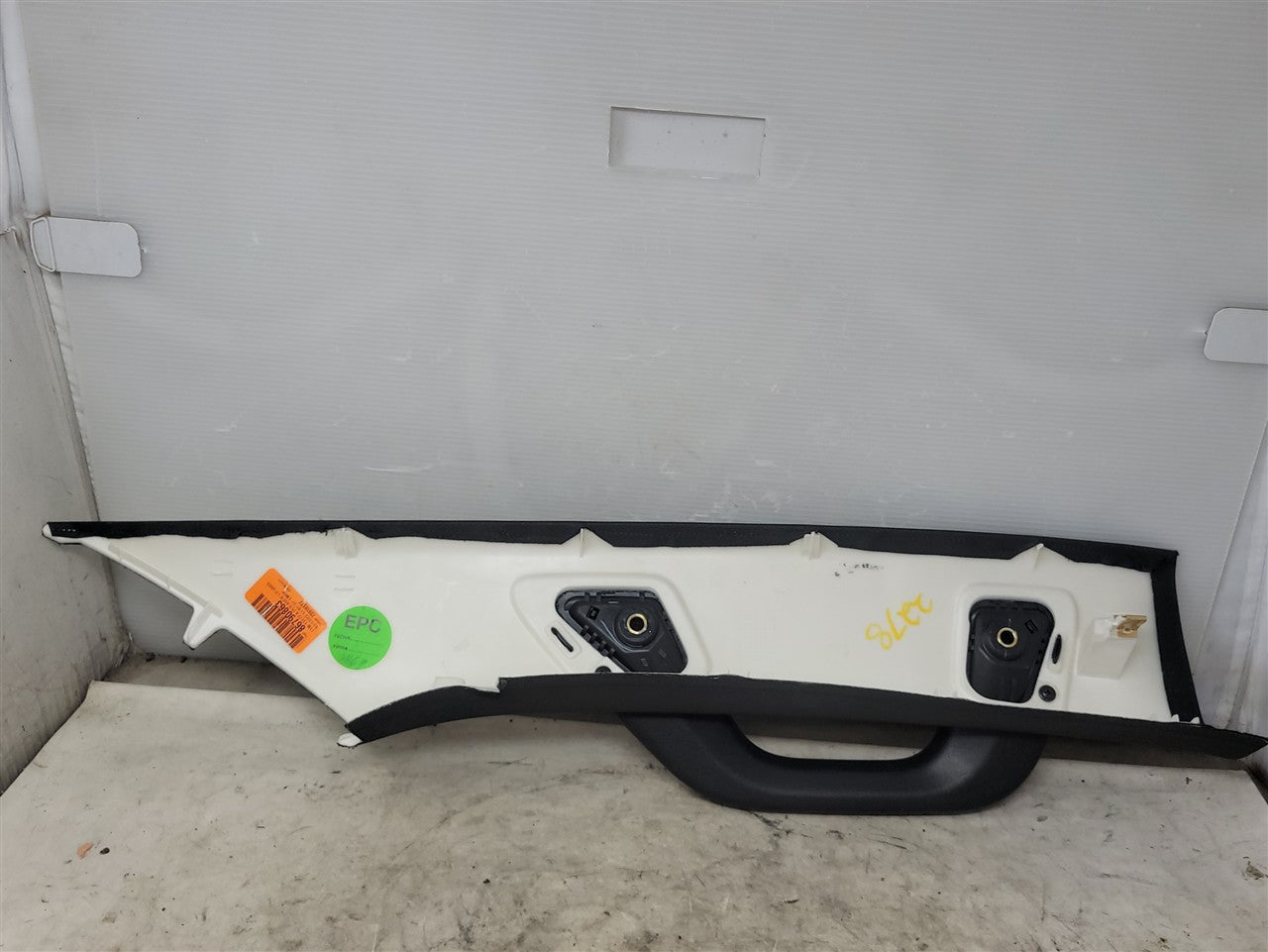 2023 SIERRA150 INTERIOR A PILLAR TRIM PAIR BLACK 34407 - image 16