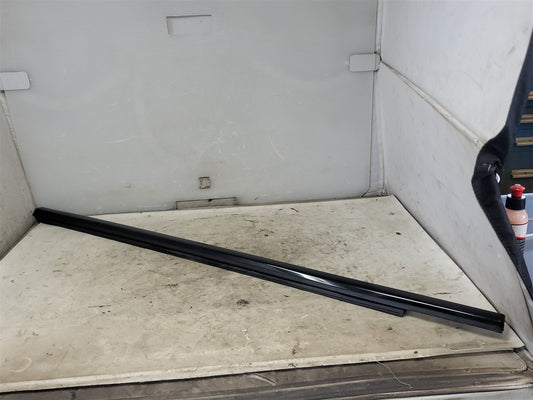 2023 SIERRA150 RH FRONT DOOR LOWER REVEAL GLOSS BLACK 34409 - image 1