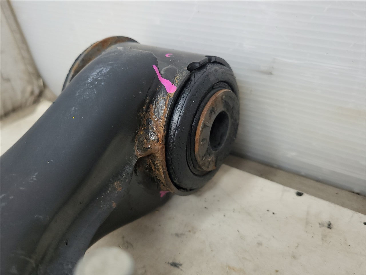 2023 SIERRA OEM LH FRONT LOWER CONTROL ARM 35K 34413 - image 4