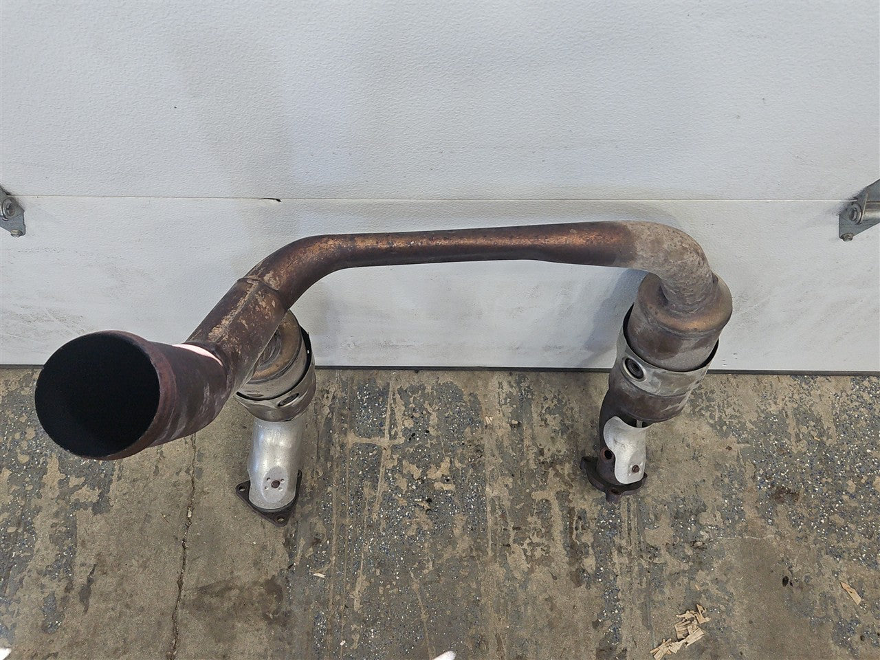 2023 SIERRA 6.2L OEM EXHAUST Y PIPE 35K MILES 34415 - image 4