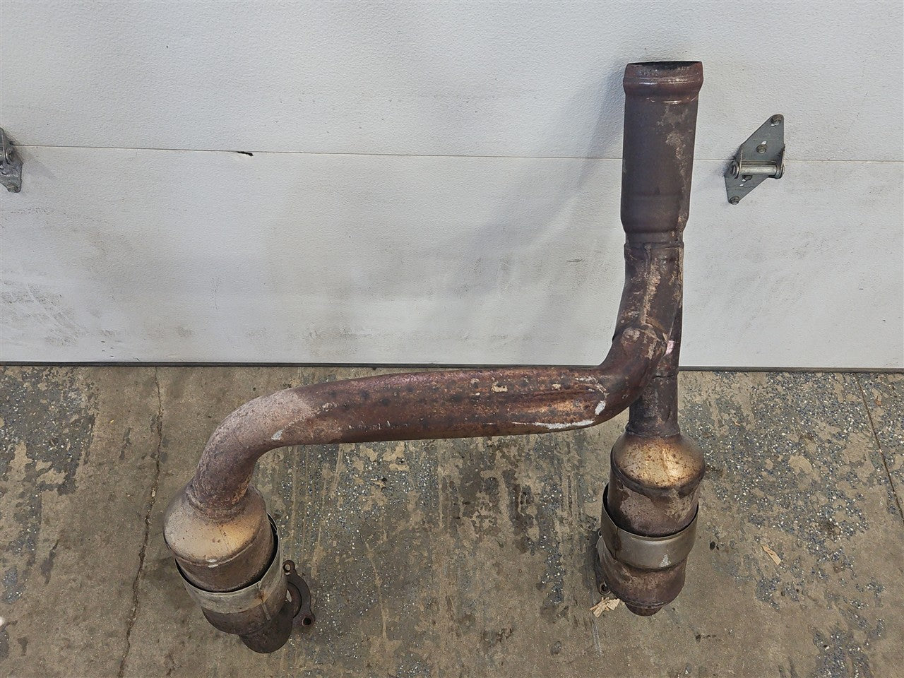 2023 SIERRA 6.2L OEM EXHAUST Y PIPE 35K MILES 34415 - image 9