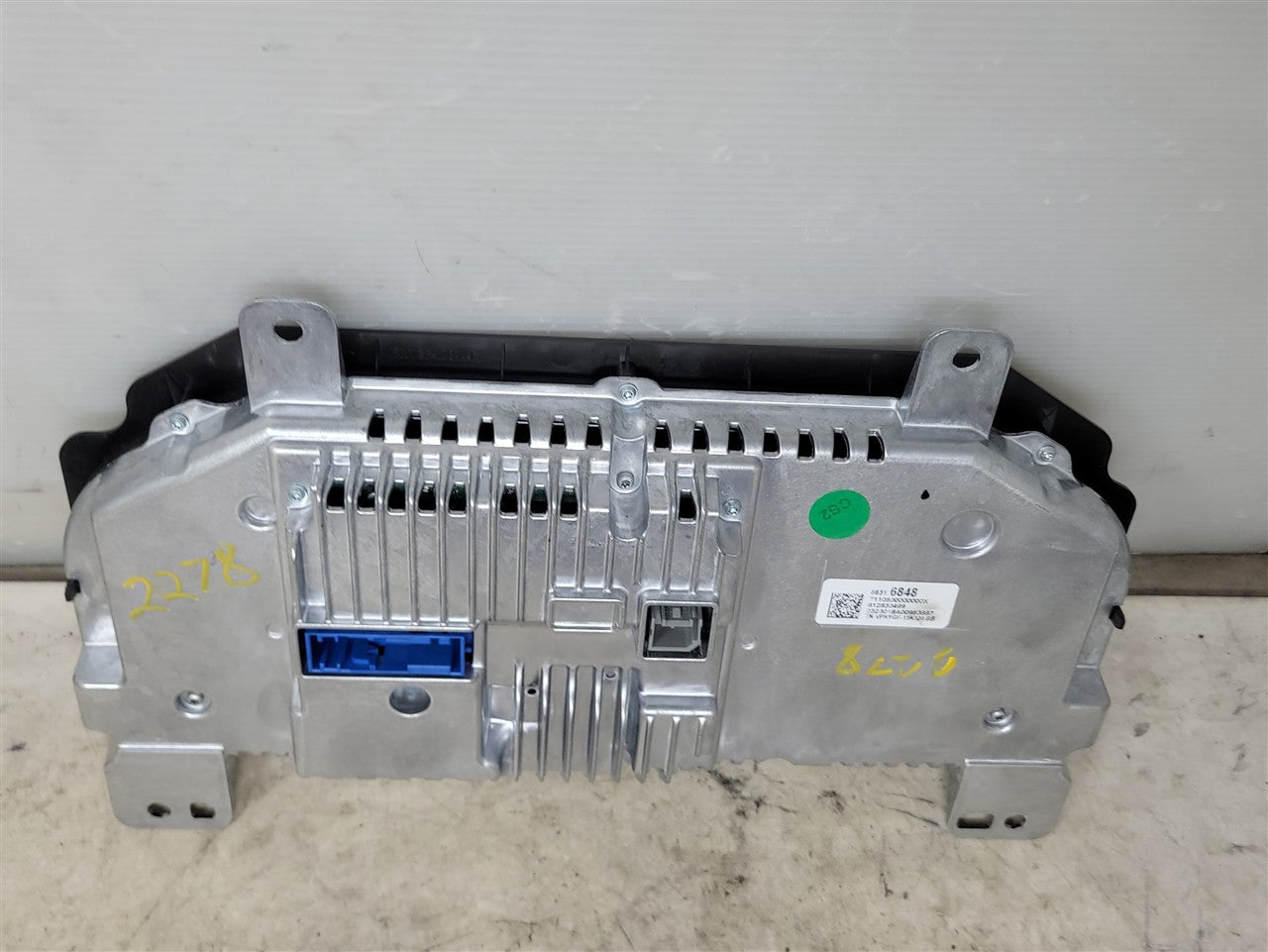 2023 SIERRA CLUSTER SPEEDOMETER 35K MI 86516848 34416 - image 12