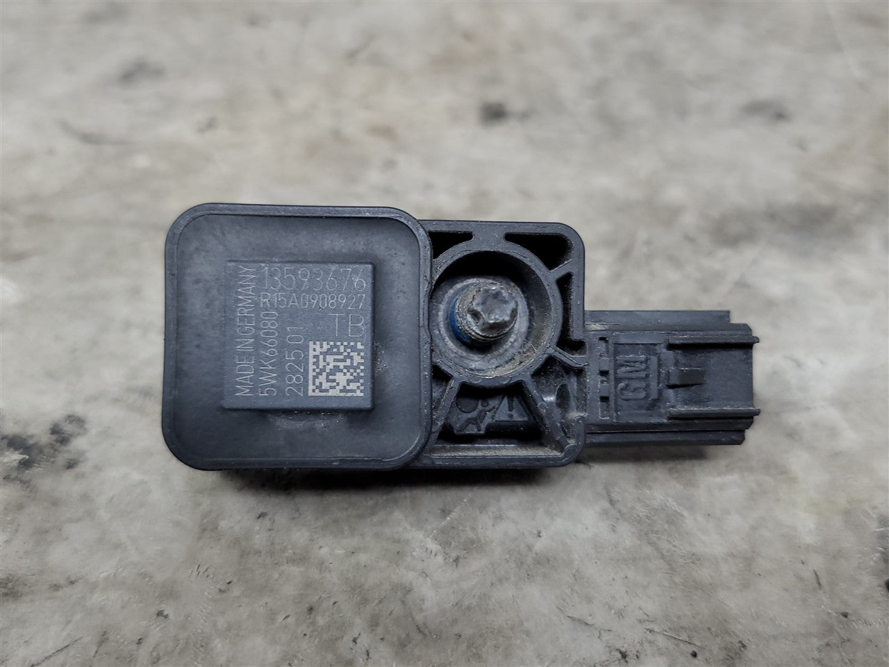 2016 CAMARO OEM GMC CHEVY CRASH SENSOR 13593676 34420 - image 1