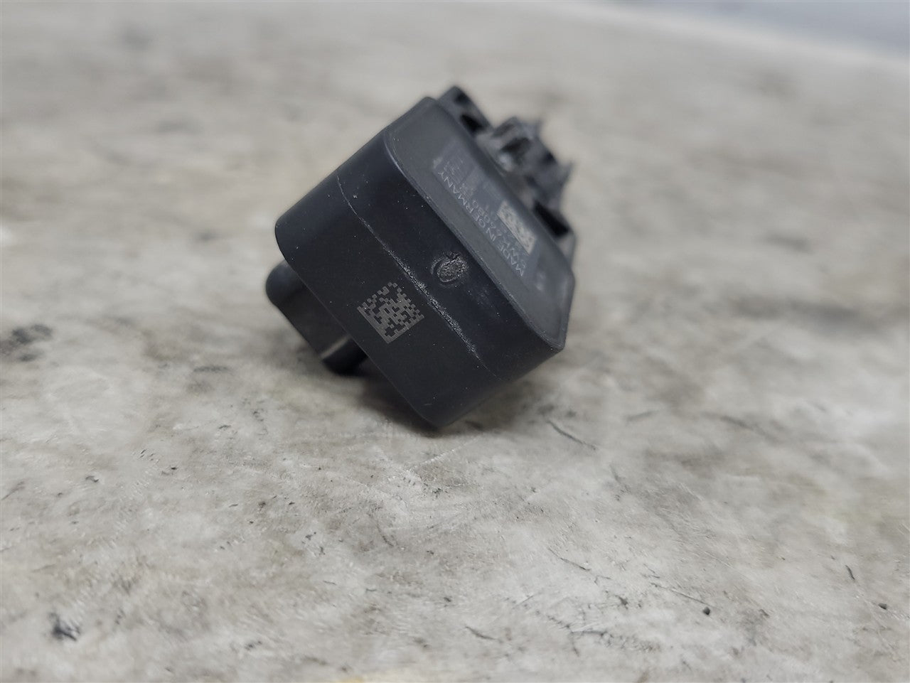 2016 CAMARO OEM GMC CHEVY CRASH SENSOR 13593676 34420 - image 4