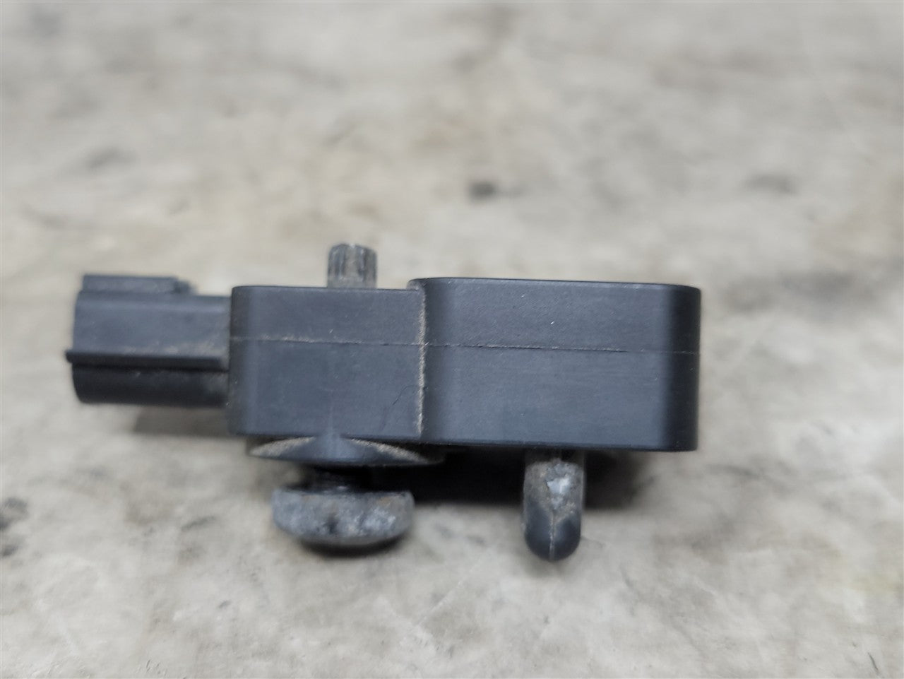 2016 CAMARO OEM GMC CHEVY CRASH SENSOR 13593676 34420 - image 5