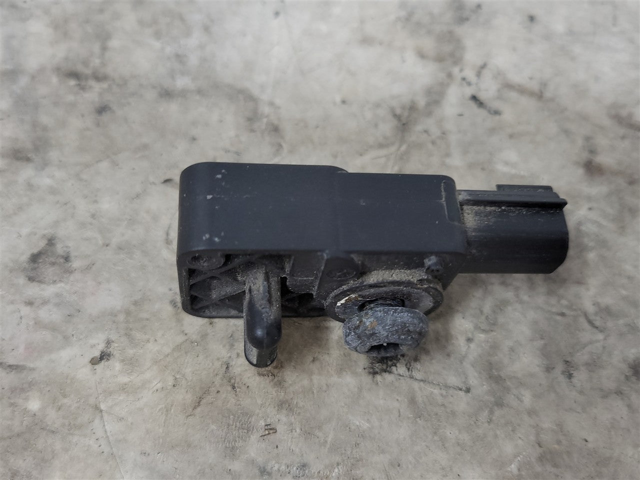2016 CAMARO OEM GMC CHEVY CRASH SENSOR 13593676 34421 - image 3