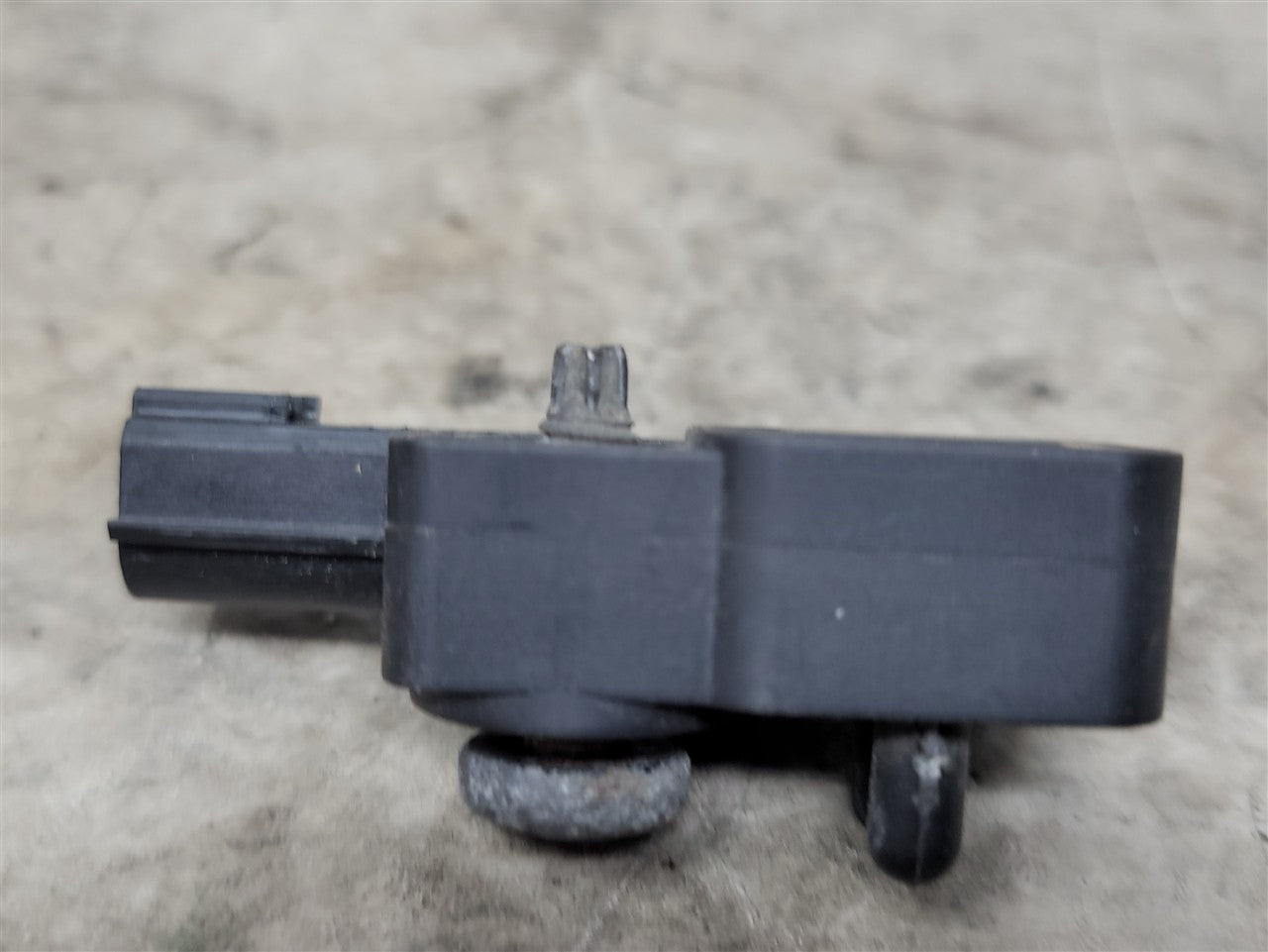 2016 CAMARO OEM GMC CHEVY CRASH SENSOR 13593676 34421 - image 7