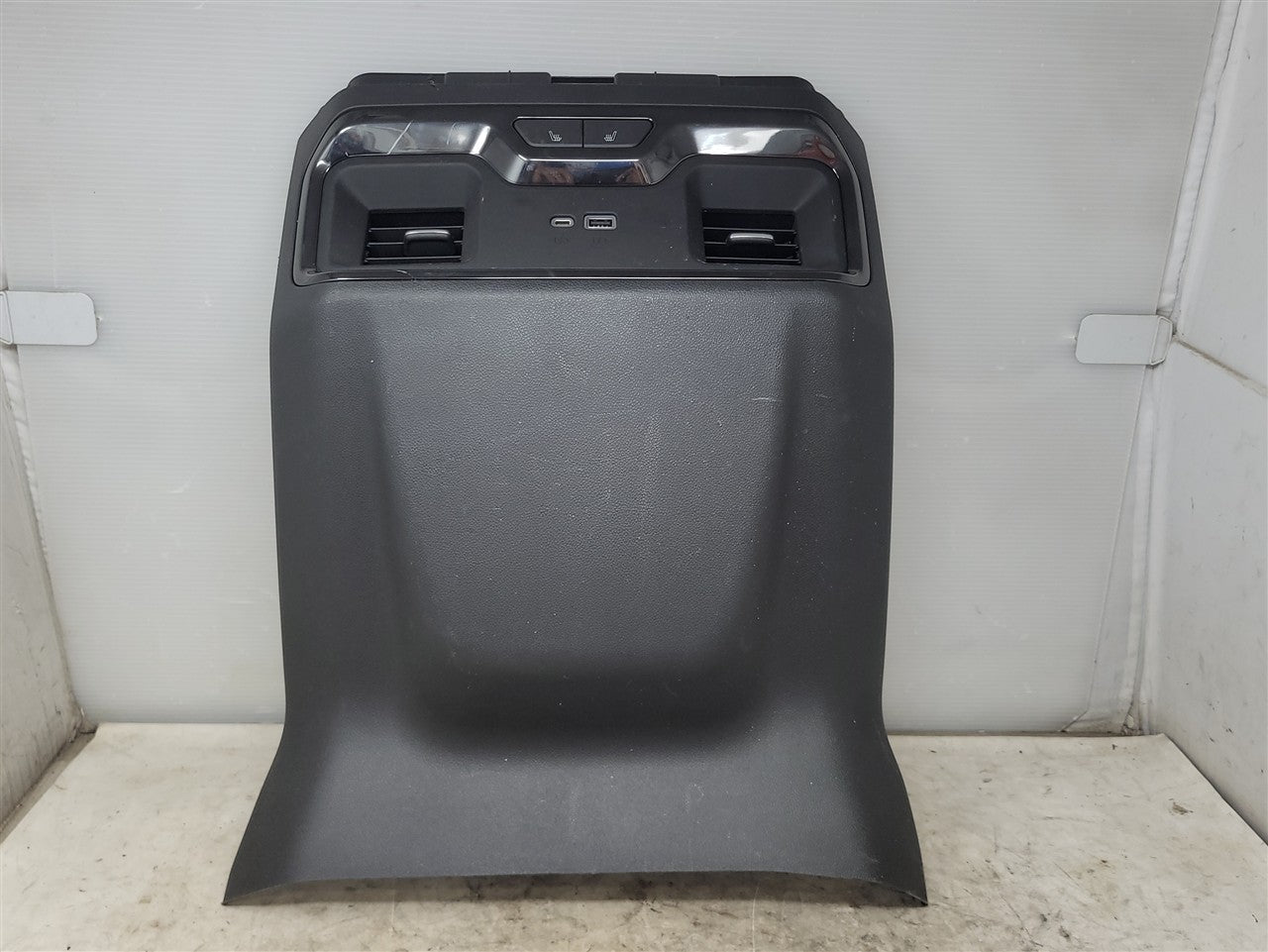 2023 SIERRA CONSOLE REAR TRIM ONLY AT4 85118316 34426 - image 1