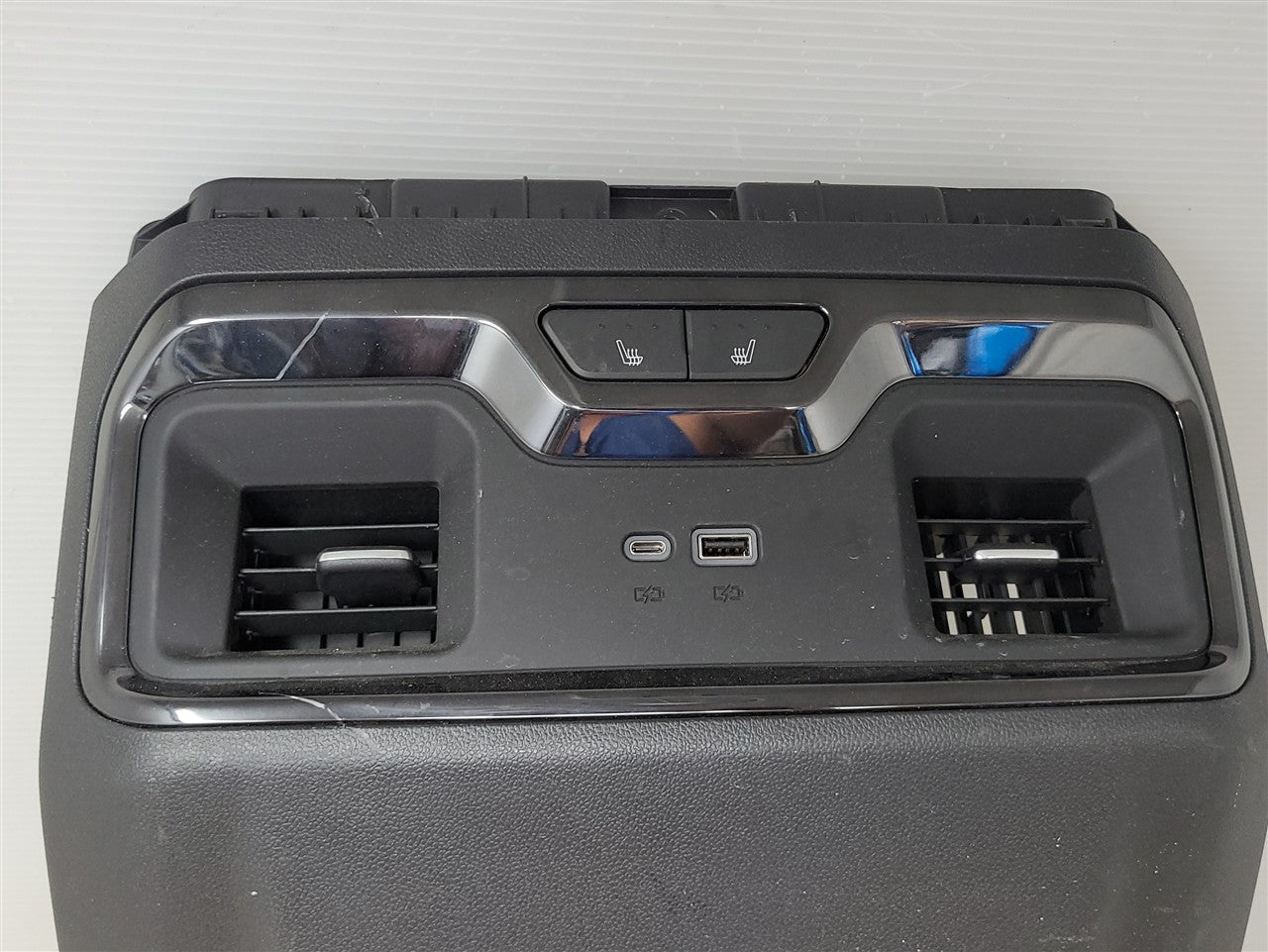 2023 SIERRA CONSOLE REAR TRIM ONLY AT4 85118316 34426 - image 3