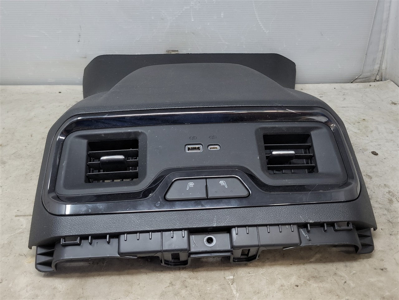 2023 SIERRA CONSOLE REAR TRIM ONLY AT4 85118316 34426 - image 7