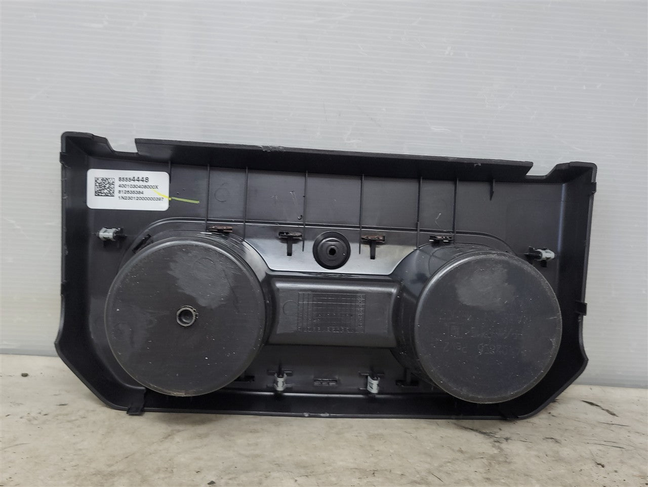 2023 SIERRA CENTER CONSOLE REAR CUPHOLDER 85554448 AT4 TRIM 34430 - image 11